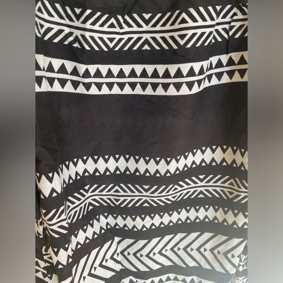 Aztec Print Tank Top - Picture 5 of 7